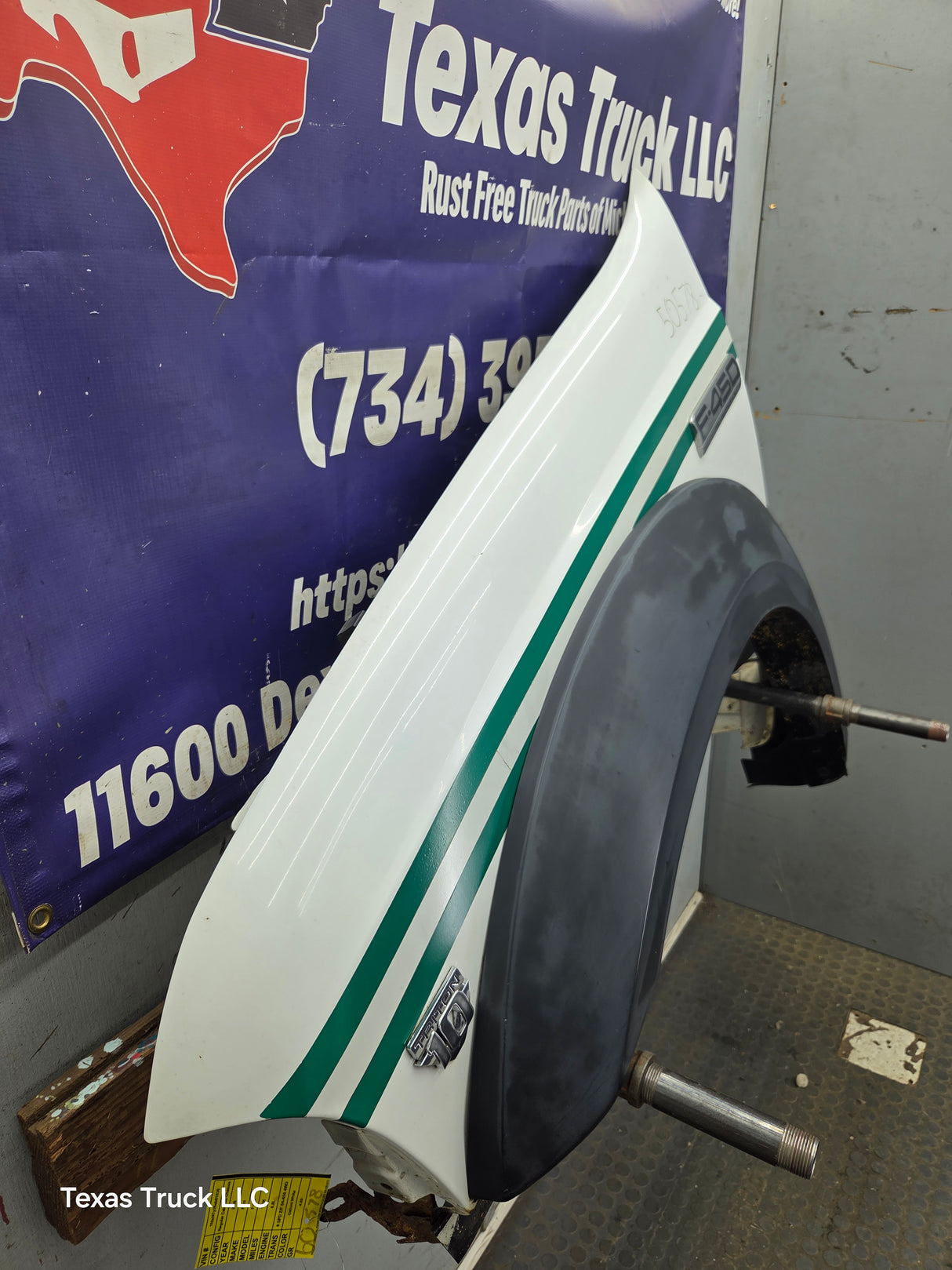 1999-2007 Ford Super Duty LH Driver Side Front Fender F250 F350 F450 F550 Excursion