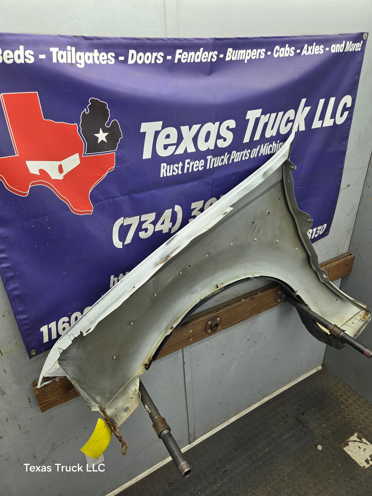 1999-2007 Ford Super Duty RH Passenger Side Front Fender F250 F350 F450 F550 Excursion