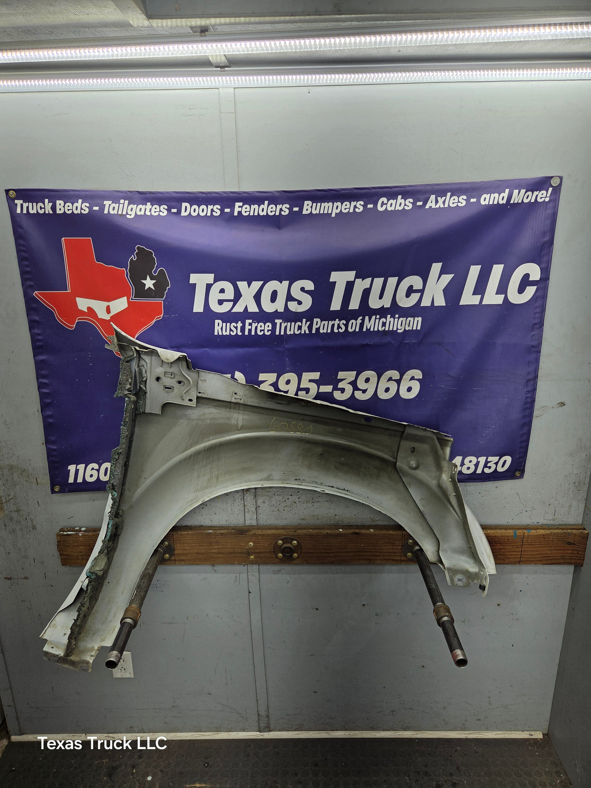 2011-2016 Ford Super Duty F250 F350 LH Driver Side Front Fender