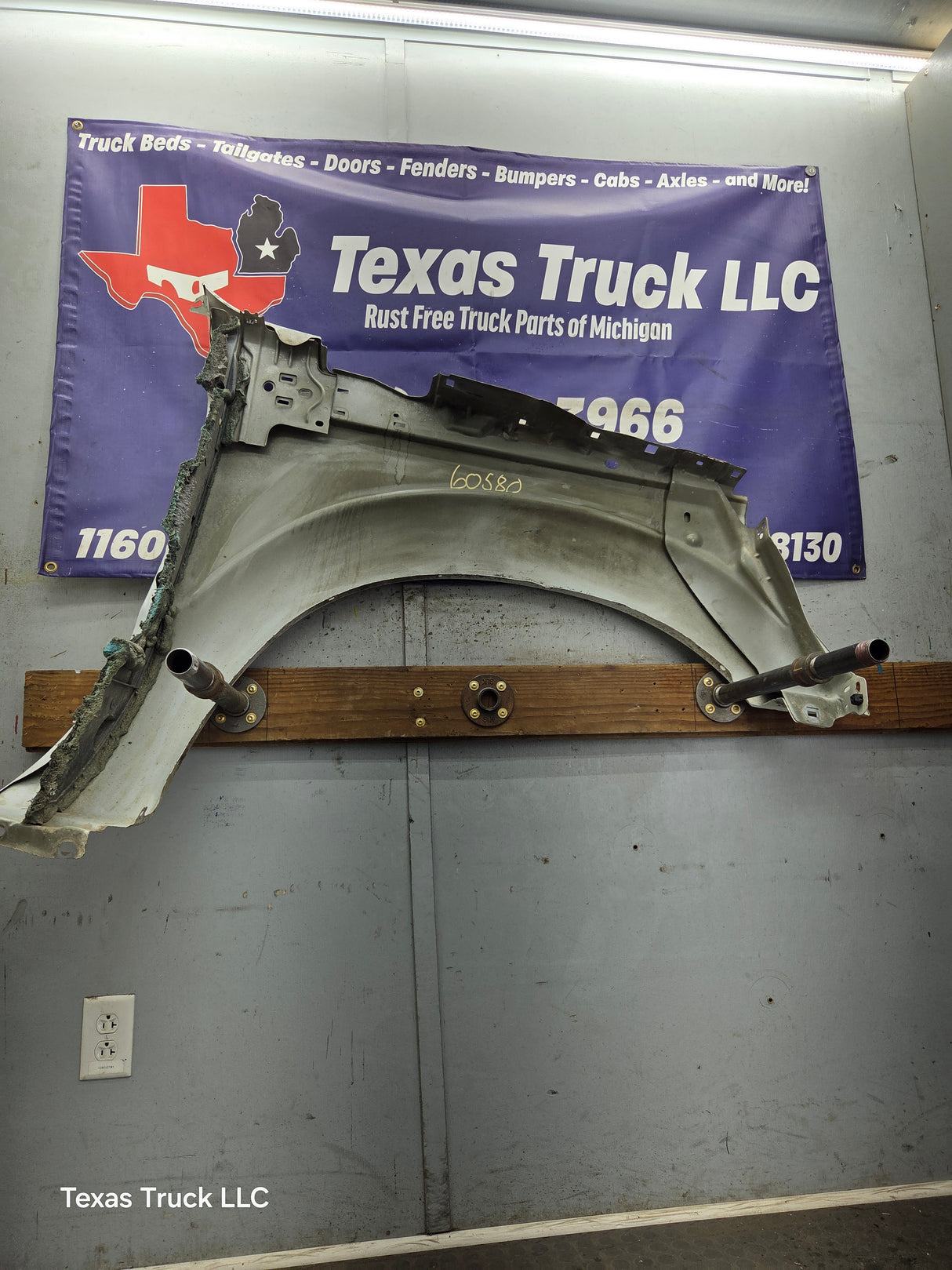 2011-2016 Ford Super Duty F250 F350 LH Driver Side Front Fender