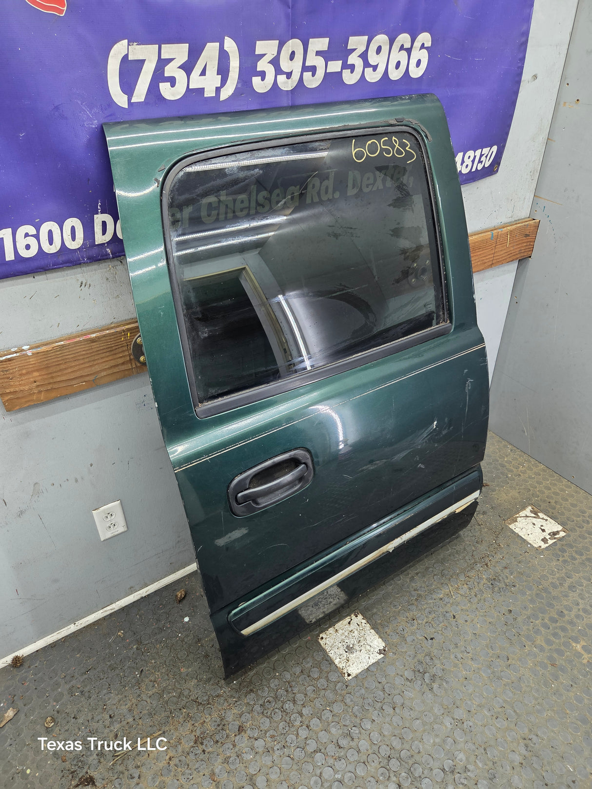 1999-2006 Chevrolet Silverado / GMC Sierra 1500 2500 3500 HD Rear Passenger Side Crew Cab Door RH