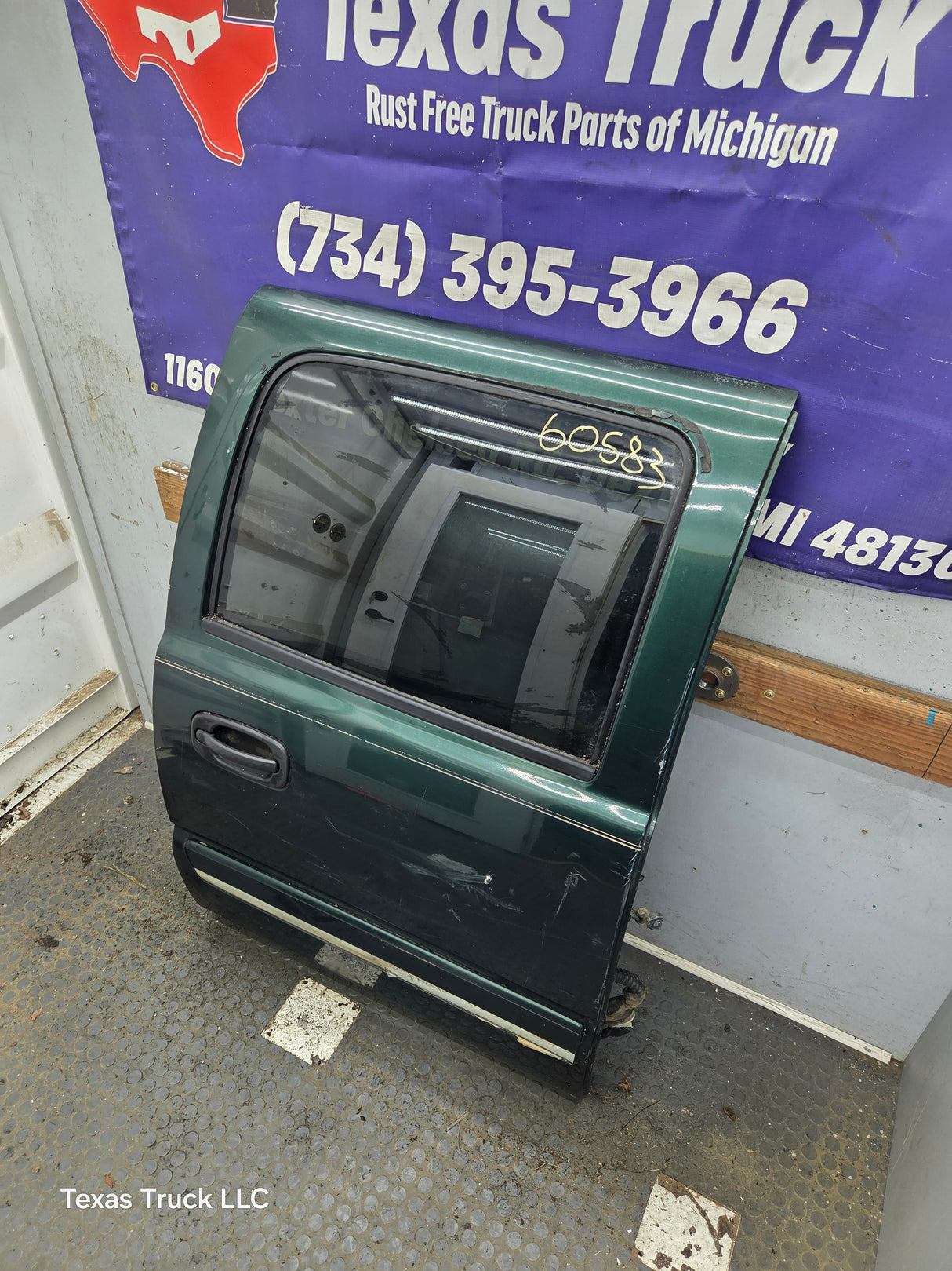 1999-2006 Chevrolet Silverado / GMC Sierra 1500 2500 3500 HD Rear Passenger Side Crew Cab Door RH