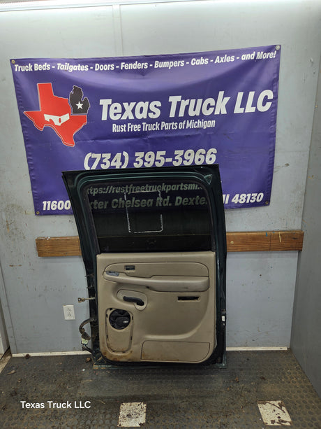 1999-2006 Chevrolet Silverado / GMC Sierra 1500 2500 3500 HD Rear Passenger Side Crew Cab Door RH