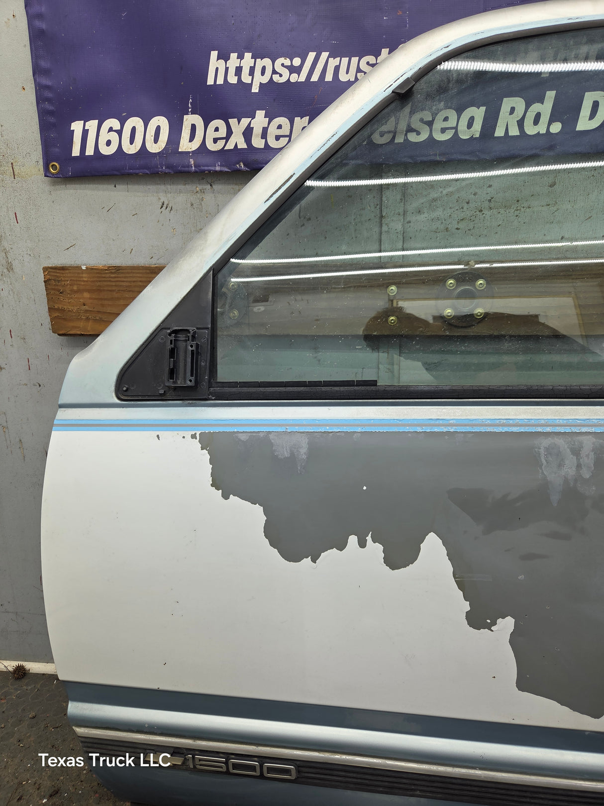 1988-2000 Chevrolet Silverado Suburban GMC Sierra LH Front Driver Side Door