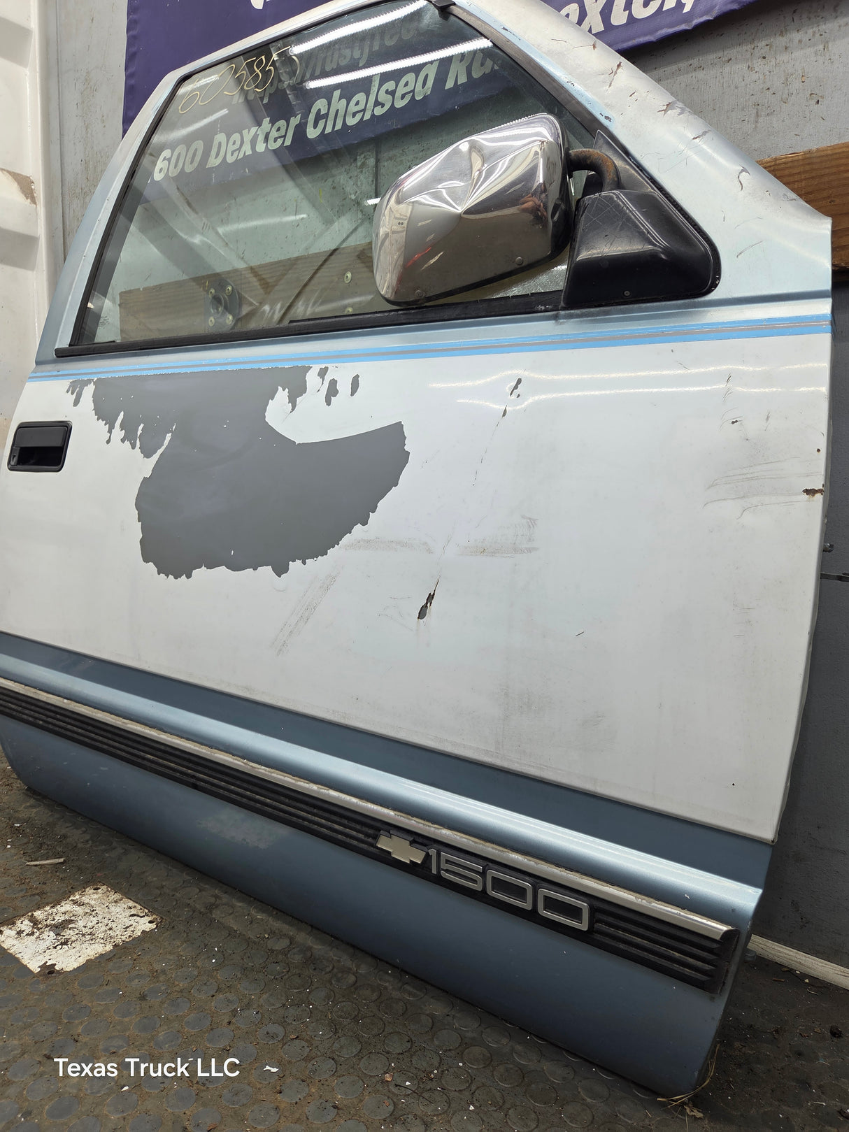 1988-2000 Chevrolet Silverado Suburban GMC Sierra RH Front Passenger Door