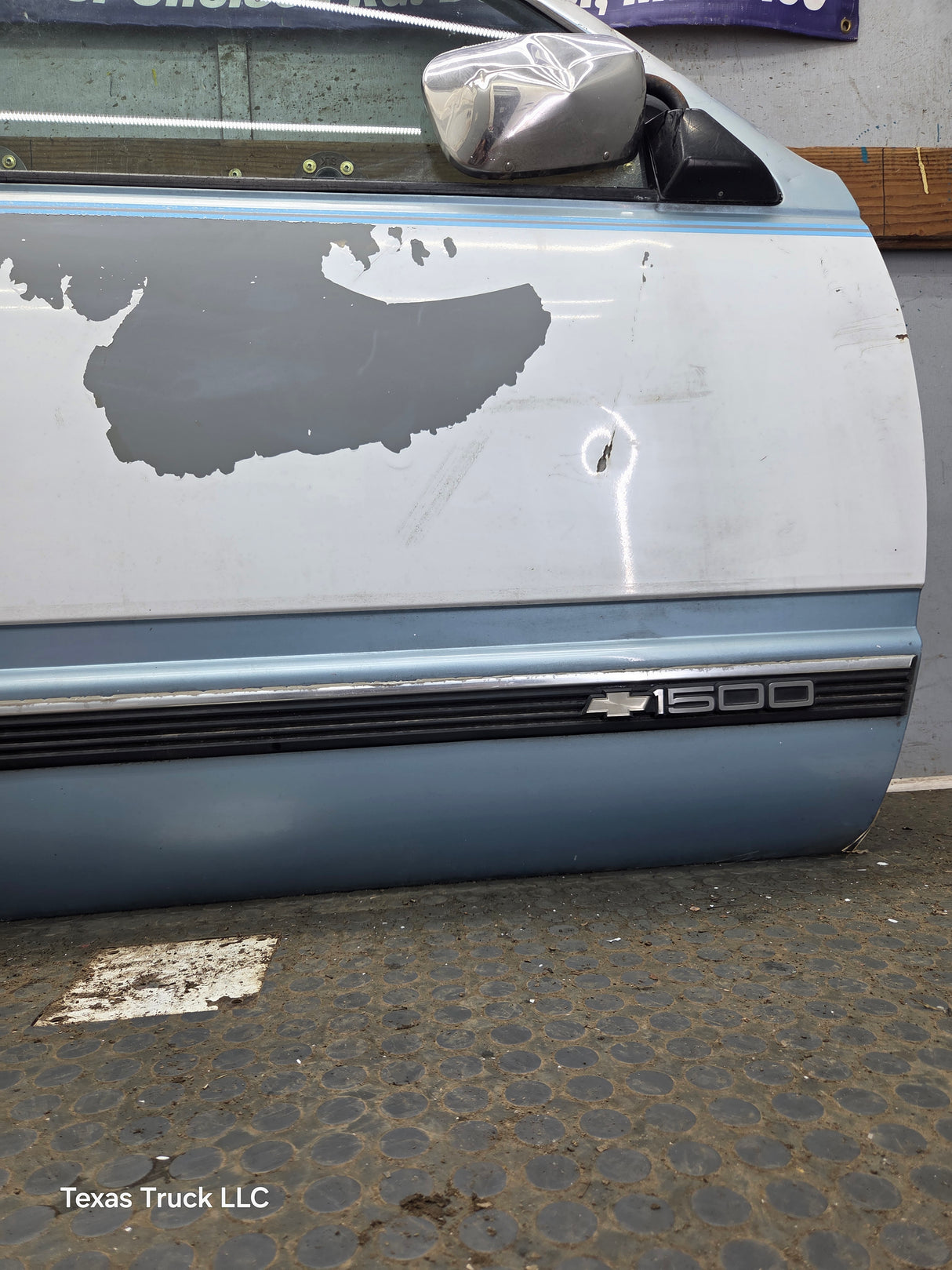 1988-2000 Chevrolet Silverado Suburban GMC Sierra RH Front Passenger Door