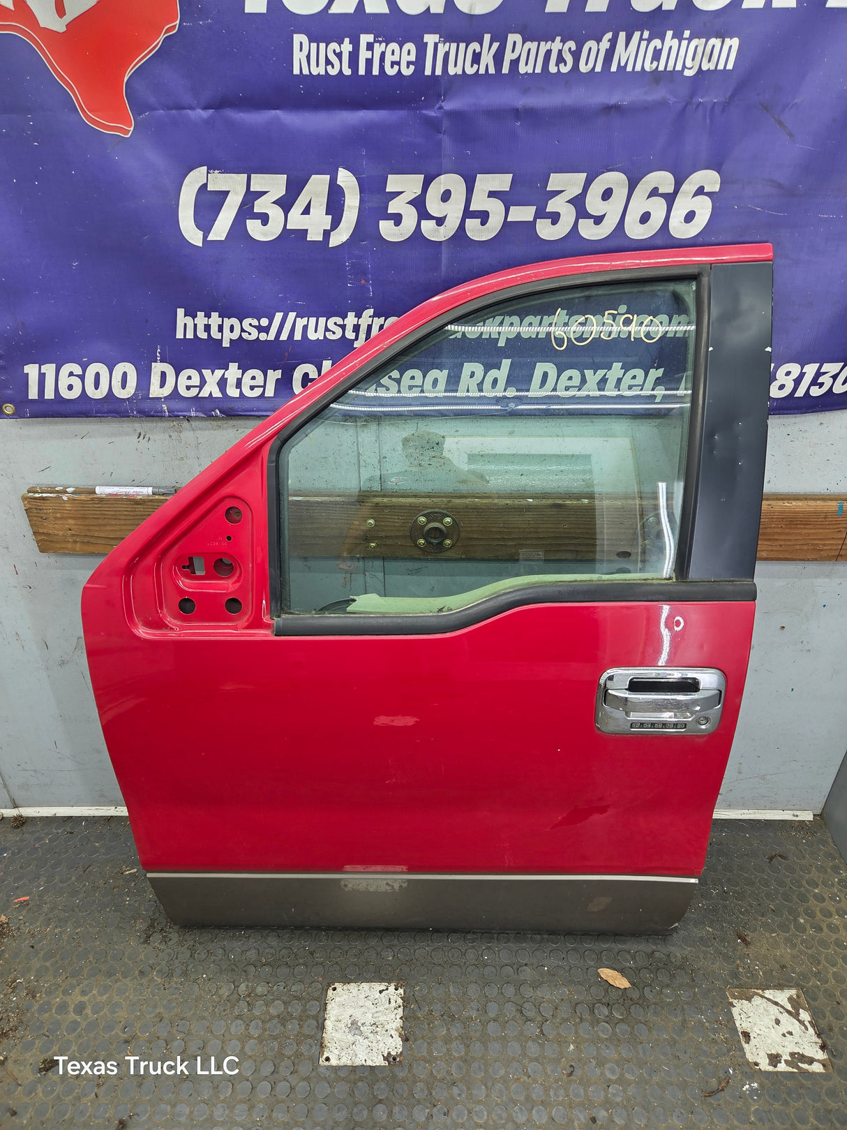 2004-2008 Ford F150 LH Driver Front CREW Cab Door