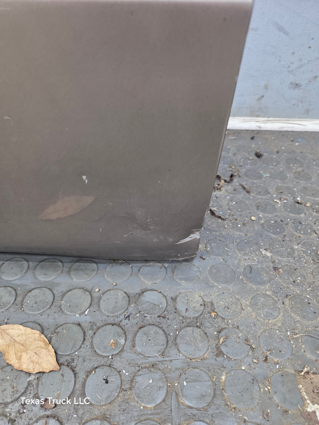 2004-2008 Ford F150 LH Driver Front CREW Cab Door