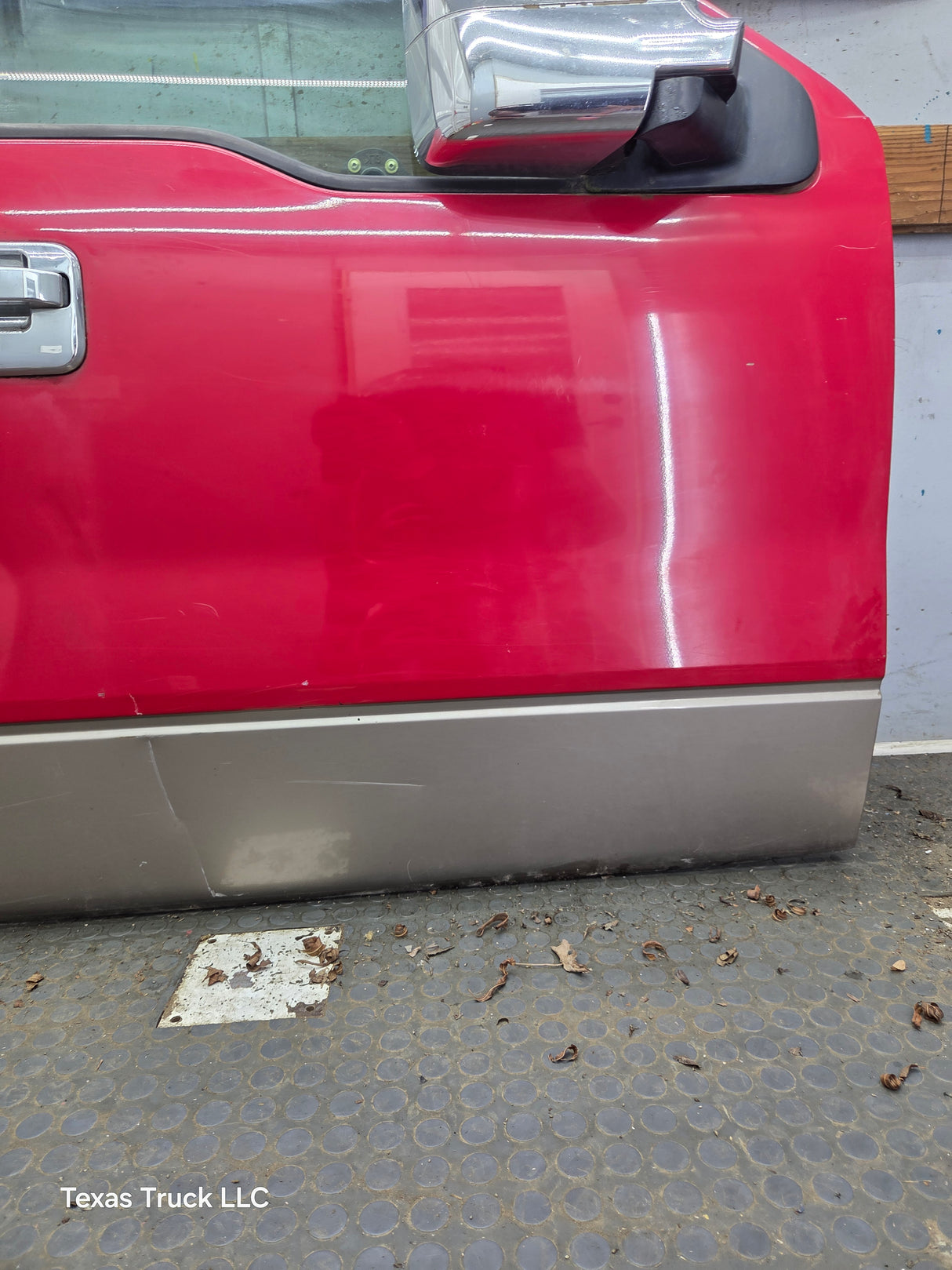 2004-2008 Ford F150 RH Passenger Front CREW Cab Door