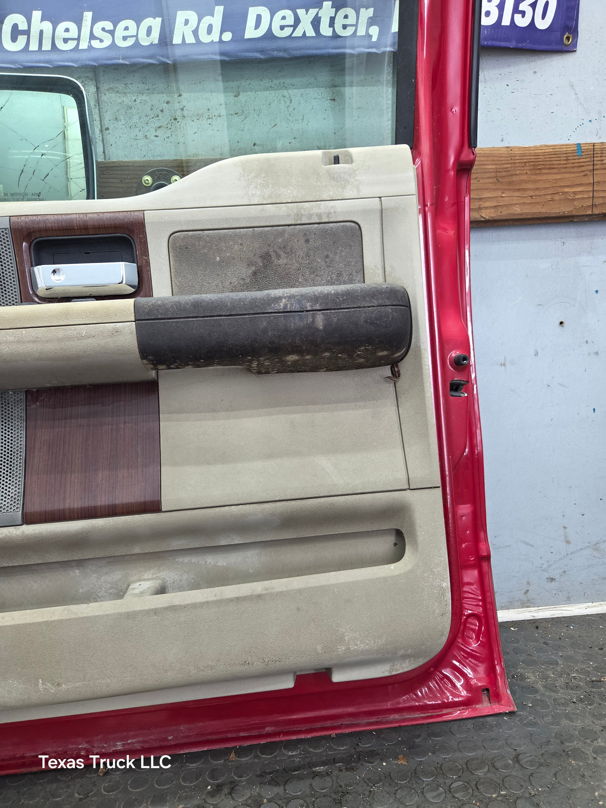 2004-2008 Ford F150 RH Passenger Front CREW Cab Door