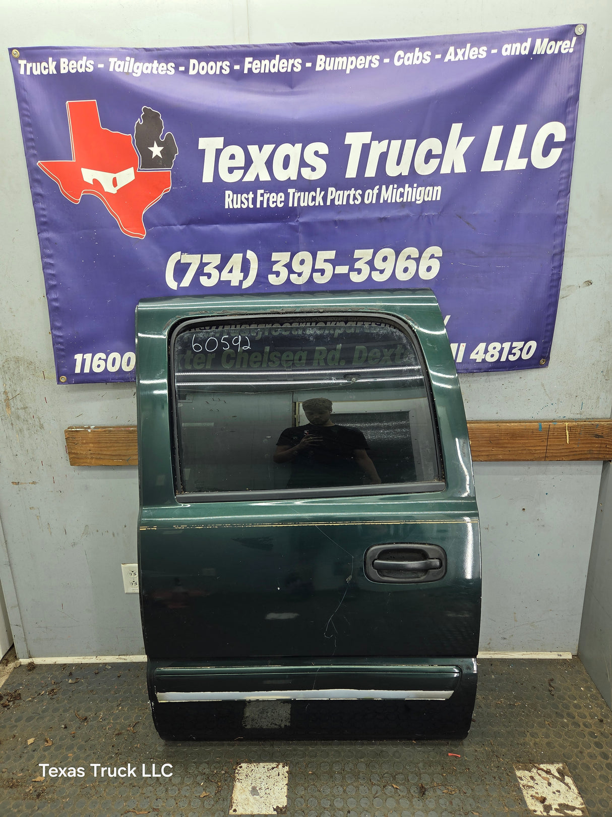 1999-2007 Chevrolet Silverado / GMC Sierra 1500 2500 3500 HD Driver side LH Crew Cab rear door