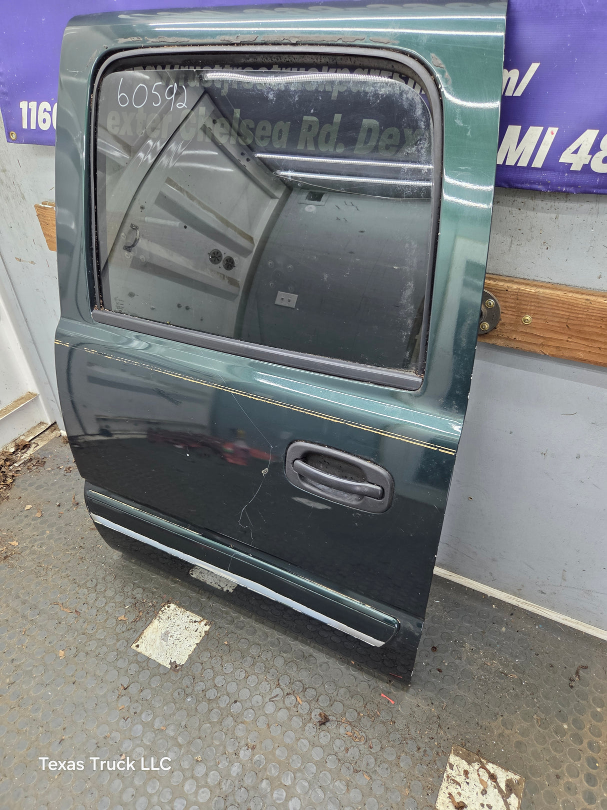 1999-2007 Chevrolet Silverado / GMC Sierra 1500 2500 3500 HD Driver side LH Crew Cab rear door