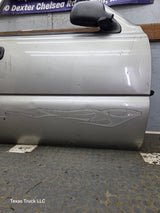 1999-2006 Chevrolet Silverado / GMC Sierra 1500 2500 3500 HD Front Passenger side Door RH