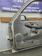 1999-2006 Chevrolet Silverado / GMC Sierra 1500 2500 3500 HD Front Passenger side Door RH