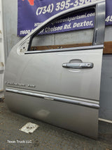 2007-2011 Cadillac Escalade LH Front Driver Side Door
