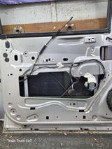 2007-2011 Cadillac Escalade LH Front Driver Side Door
