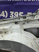 2003-2007 Chevrolet Silverado / Tahoe / Suburban 1500 2500 3500 HD RH Passenger Side "Cateye" Front Fender