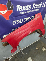 1999-2002 Chevrolet Silverado / Tahoe / Suburban 1500 2500 3500 HD LH Driver Side Front Fender