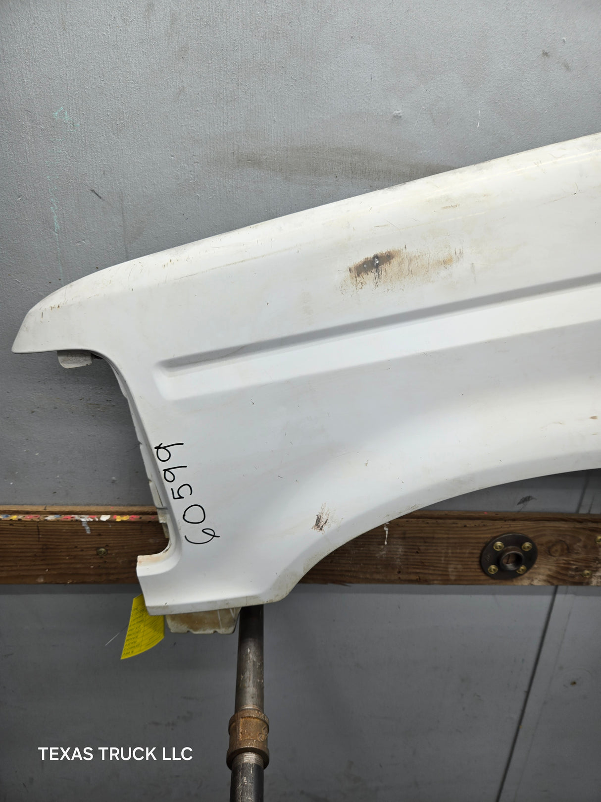 1992-1997 OBS Ford F Series F250 F350 F450 F550 Driver Side LH Front Fender