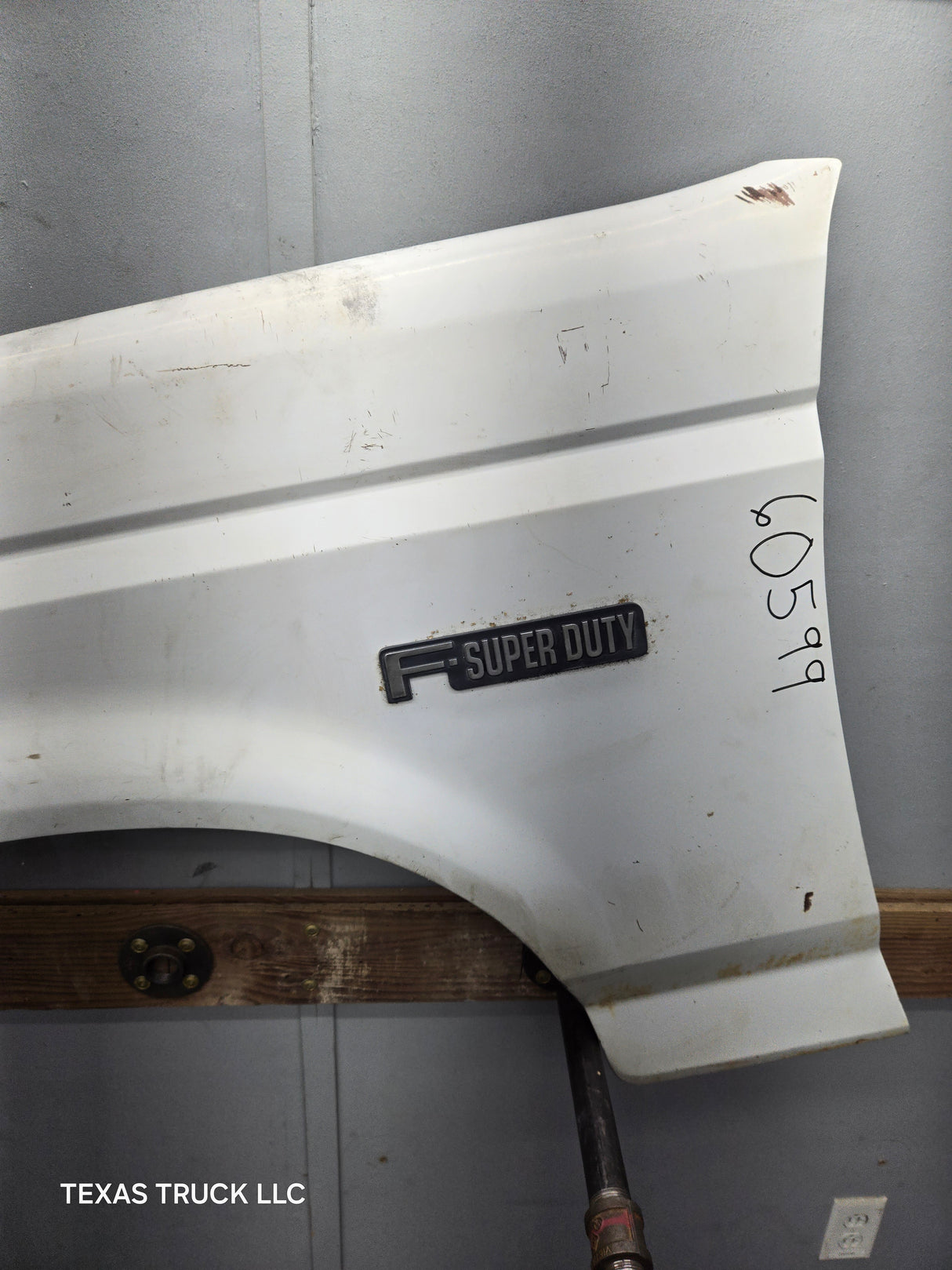 1992-1997 OBS Ford F Series F250 F350 F450 F550 Driver Side LH Front Fender