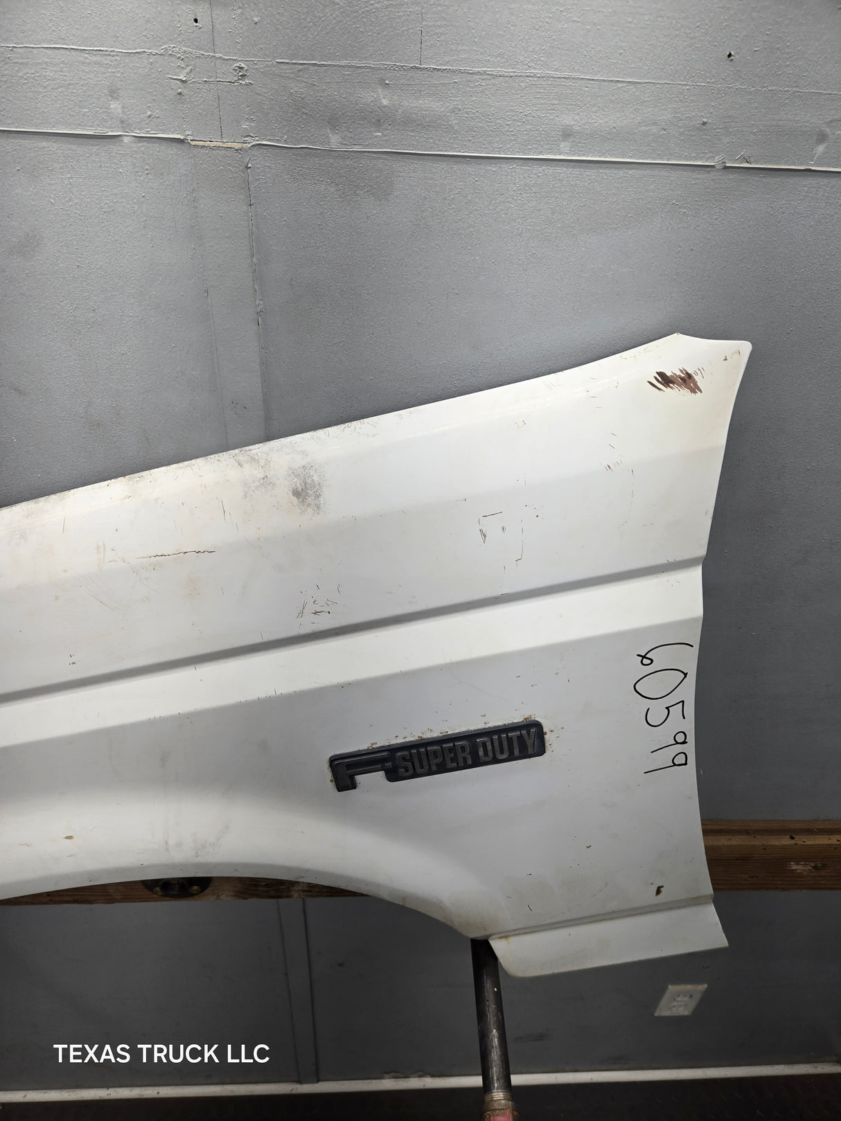1992-1997 OBS Ford F Series F250 F350 F450 F550 Driver Side LH Front Fender