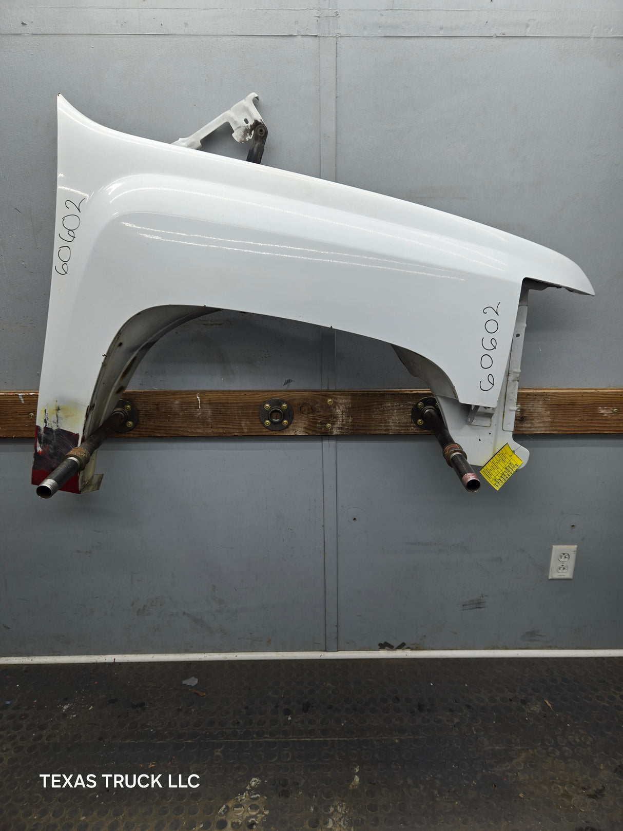 2007-2013 Chevrolet Silverado Passenger Side Front RH Fender 1500 2500 3500 HD