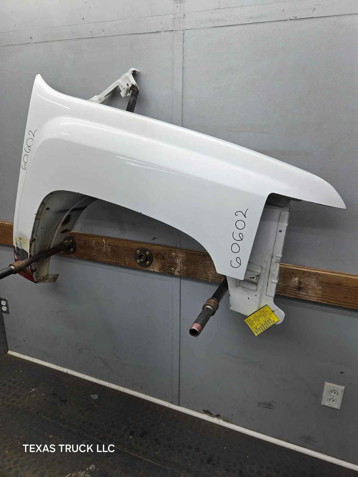 2007-2013 Chevrolet Silverado Passenger Side Front RH Fender 1500 2500 3500 HD