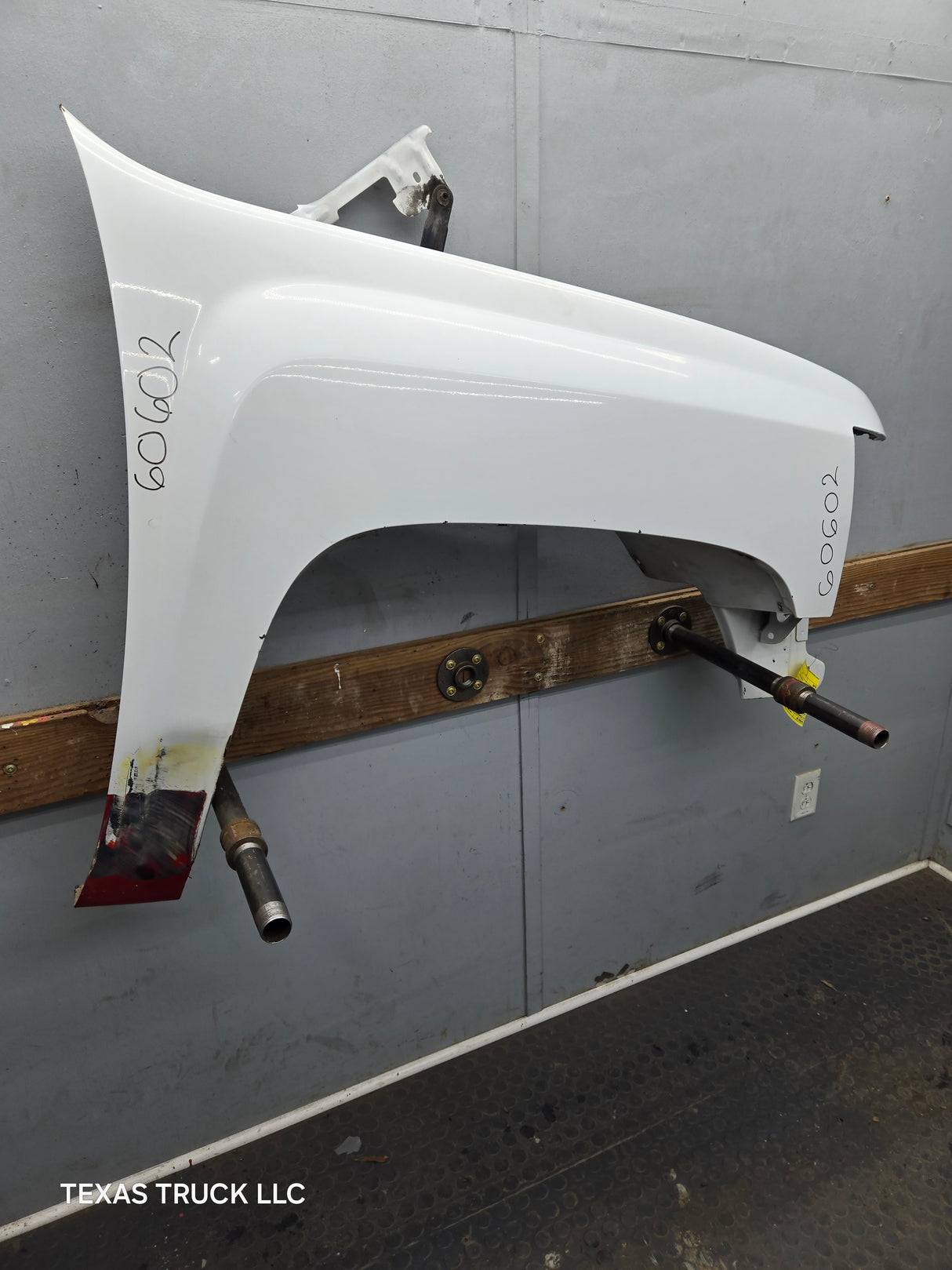 2007-2013 Chevrolet Silverado Passenger Side Front RH Fender 1500 2500 3500 HD