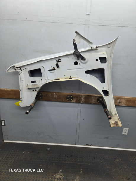 2007-2013 Chevrolet Silverado Passenger Side Front RH Fender 1500 2500 3500 HD
