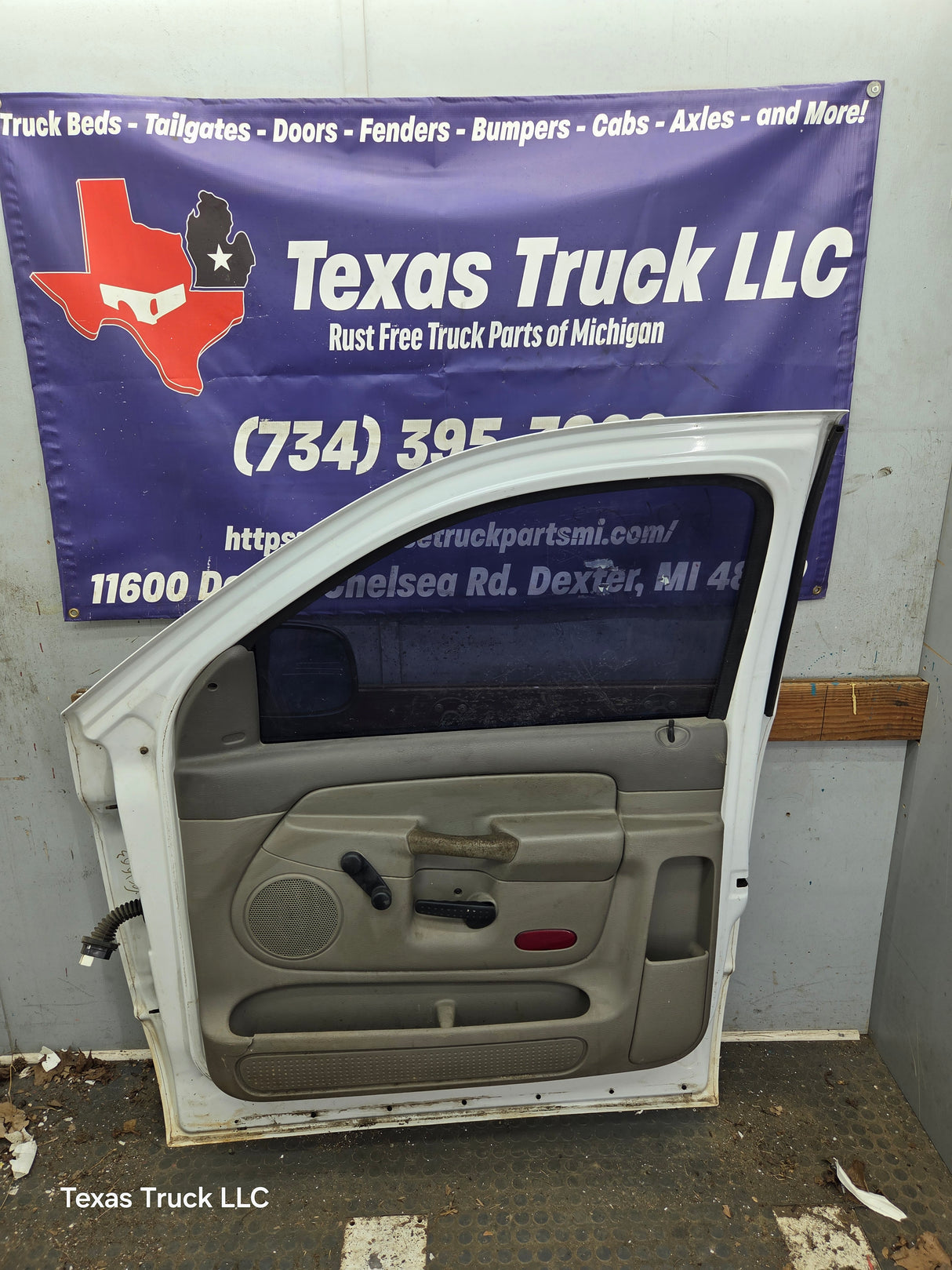 2003-2008 Dodge Ram 3rd Gen Passenger Side Front Quad Cab Crew Cab Door 1500 2500 3500 4500 5500