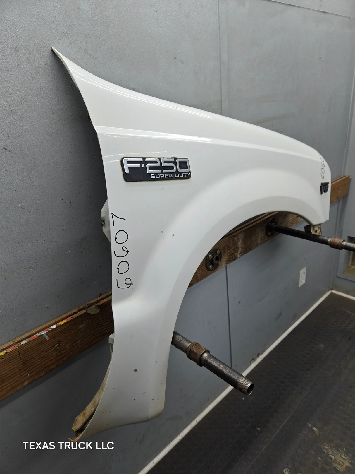 1999-2007 Ford Super Duty RH Passenger Side Front Fender F250 F350 F450 F550 Excursion
