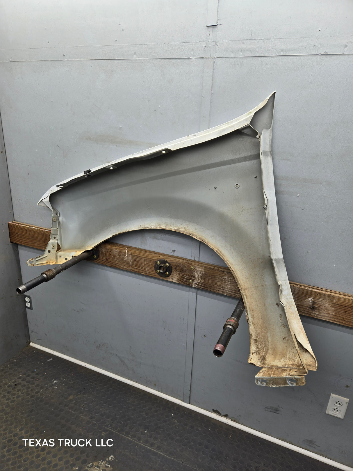 1999-2007 Ford Super Duty RH Passenger Side Front Fender F250 F350 F450 F550 Excursion