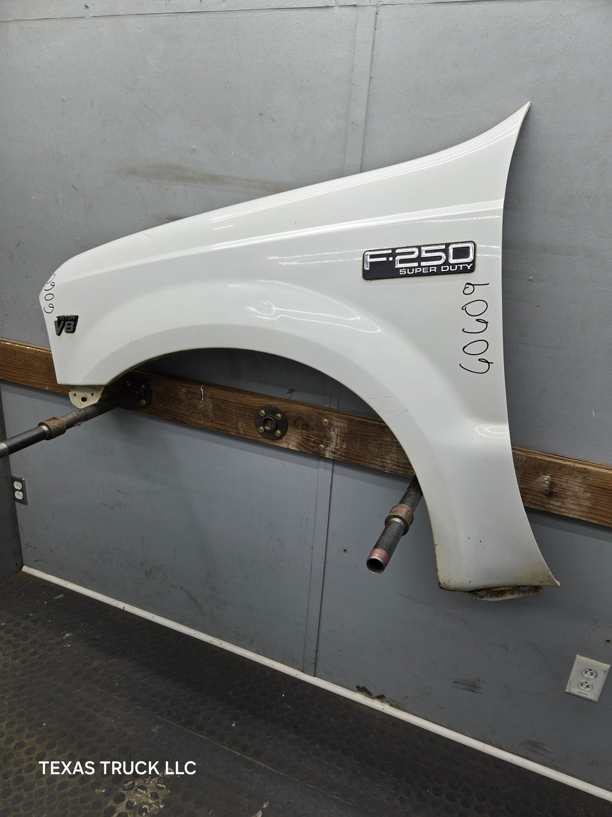 1999-2007 Ford Super Duty LH Driver Side Front Fender F250 F350 F450 F550 Excursion