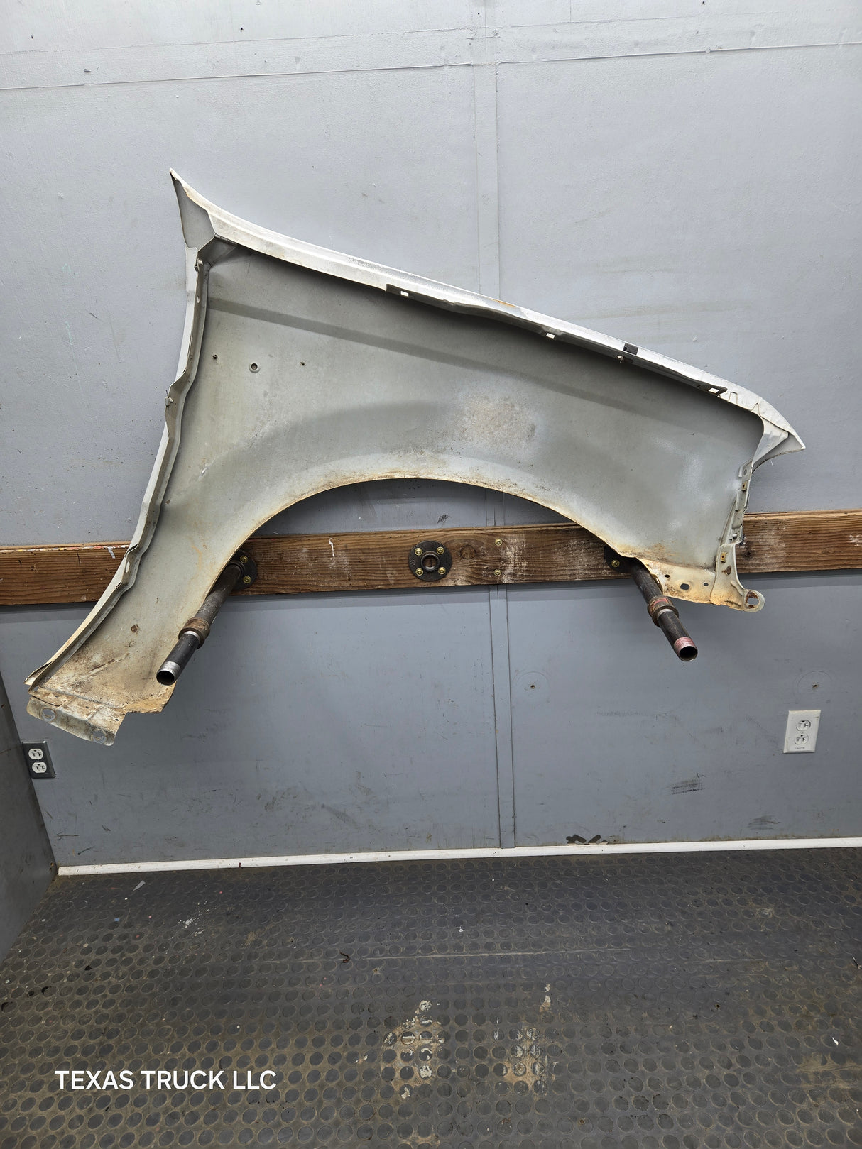 1999-2007 Ford Super Duty LH Driver Side Front Fender F250 F350 F450 F550 Excursion