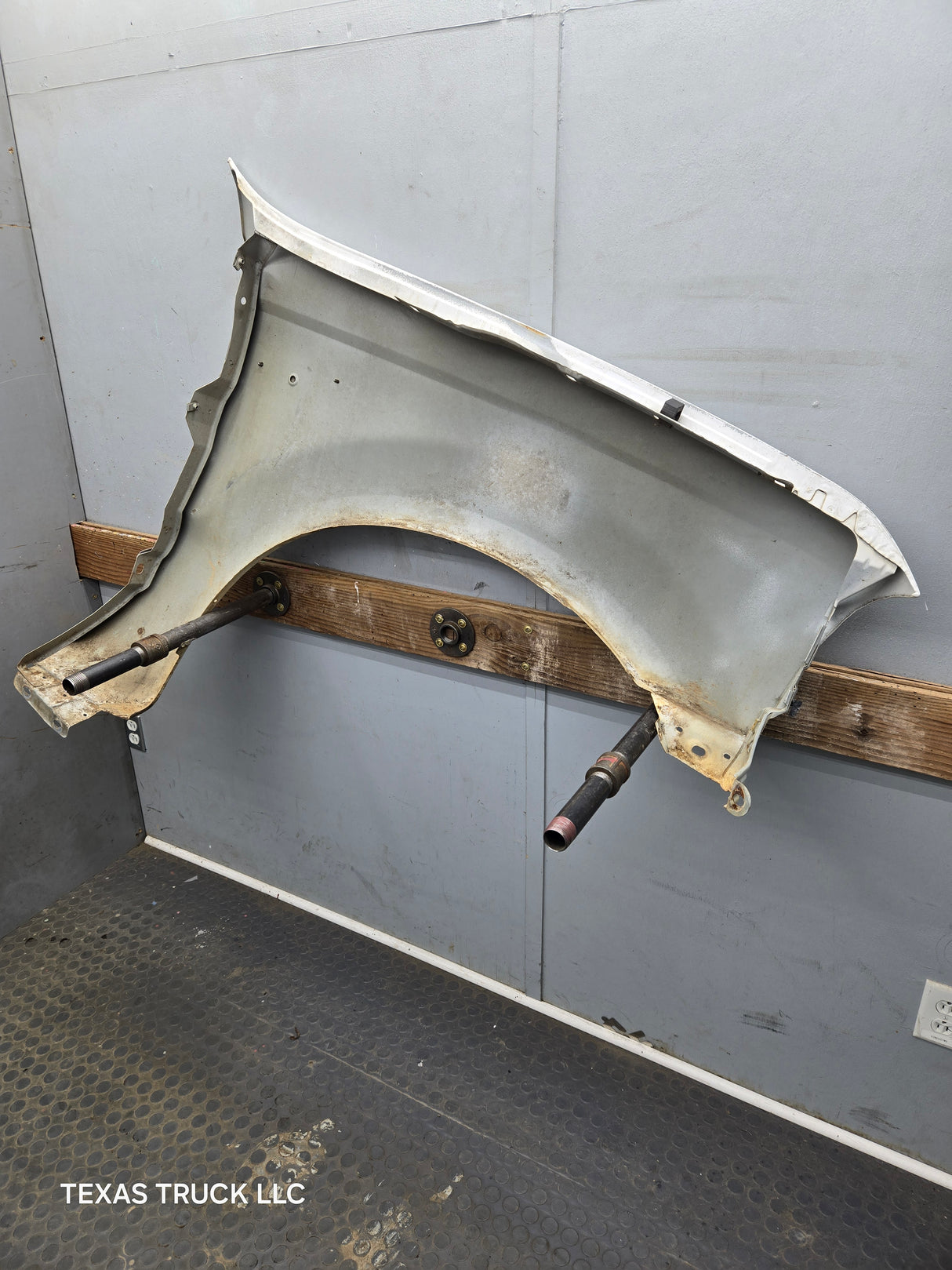 1999-2007 Ford Super Duty LH Driver Side Front Fender F250 F350 F450 F550 Excursion
