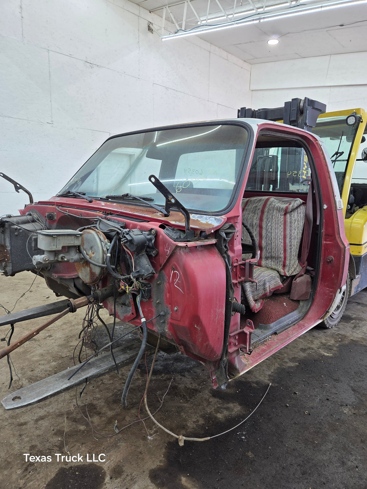 1973-1987 Chevrolet / GMC Square Body Regular Cab Truck Cab K series / C series