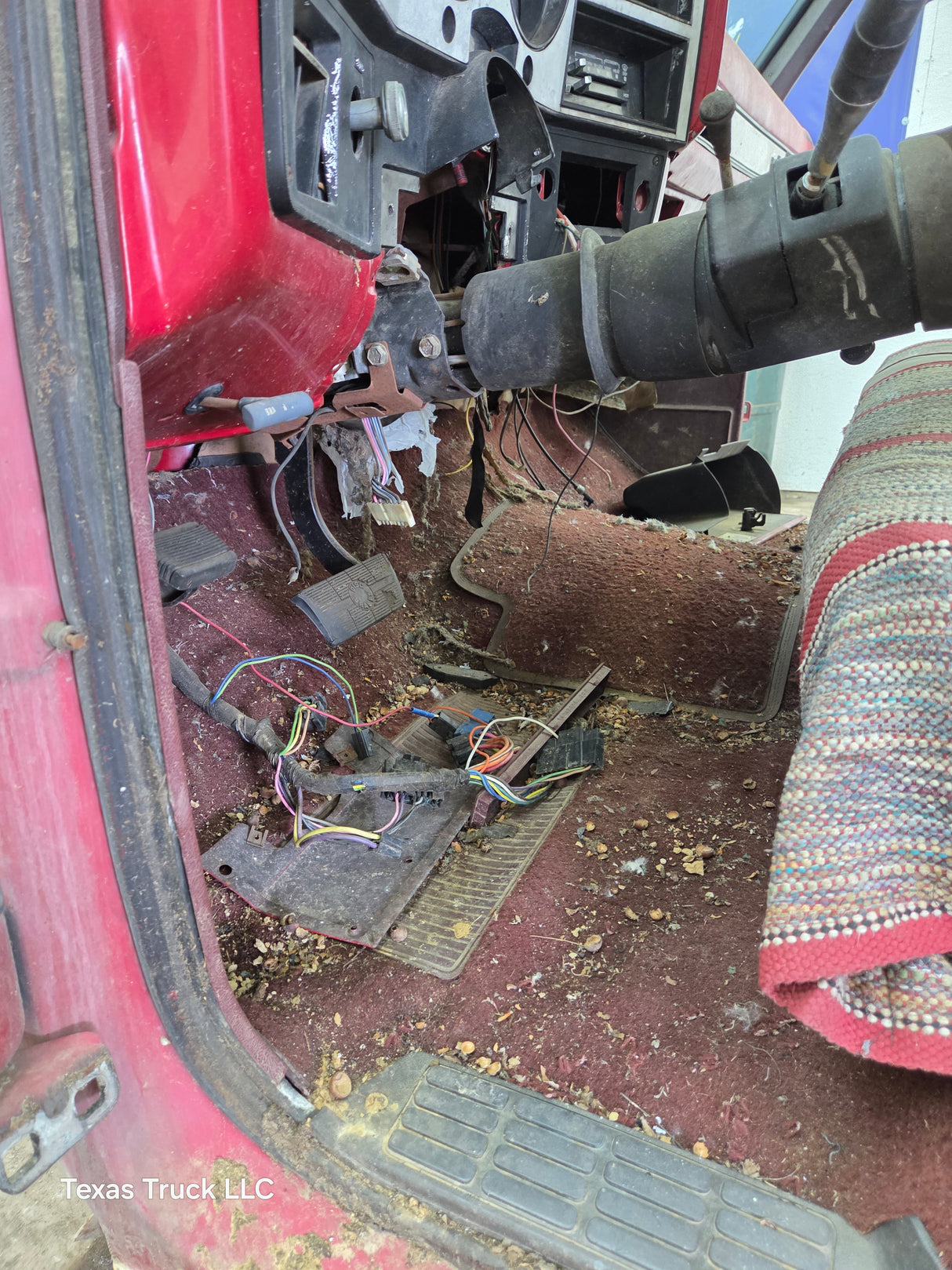 1973-1987 Chevrolet / GMC Square Body Regular Cab Truck Cab K series / C series
