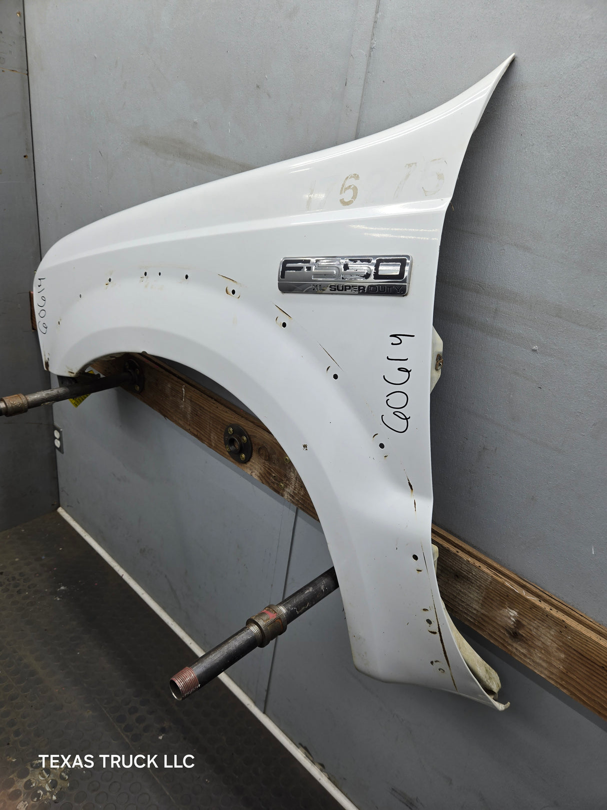 1999-2007 Ford Super Duty LH Driver Side Front Fender F250 F350 F450 F550 Excursion