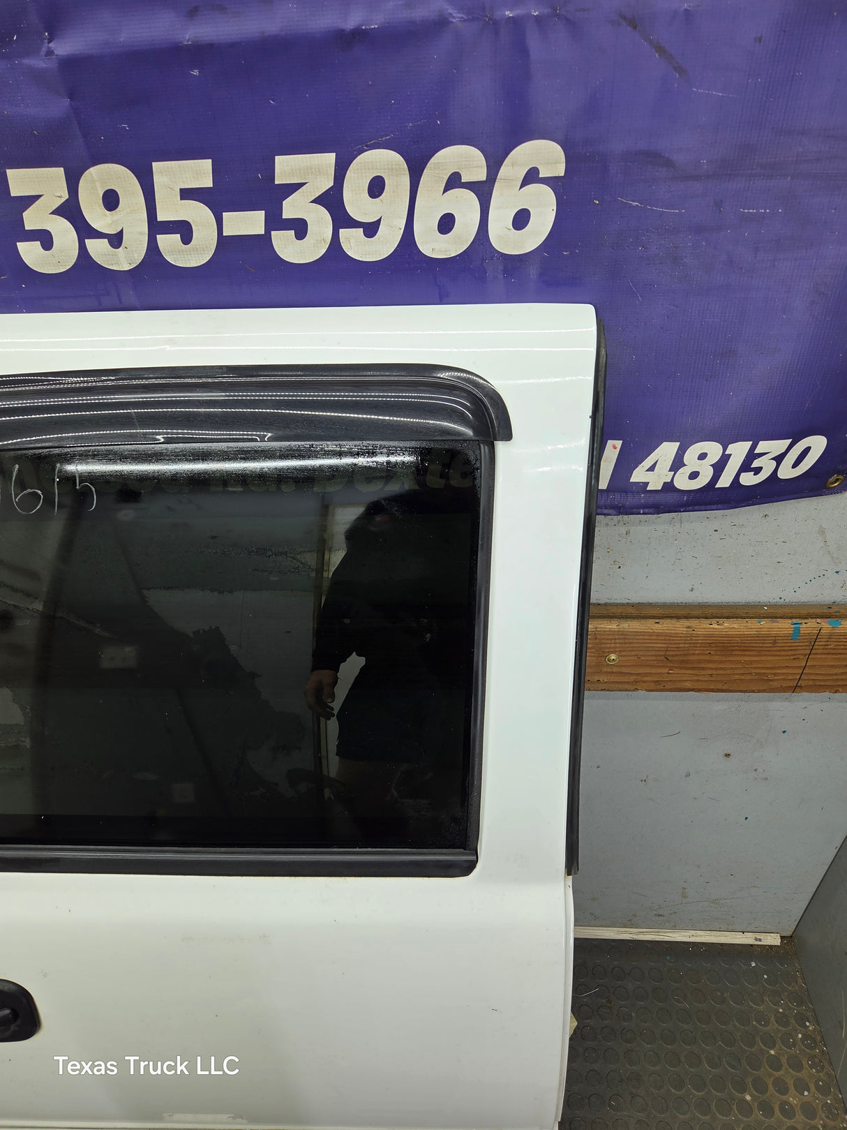 1999-2006 Chevrolet Silverado / GMC Sierra 1500 2500 3500 HD Rear Passenger Side Crew Cab Door RH
