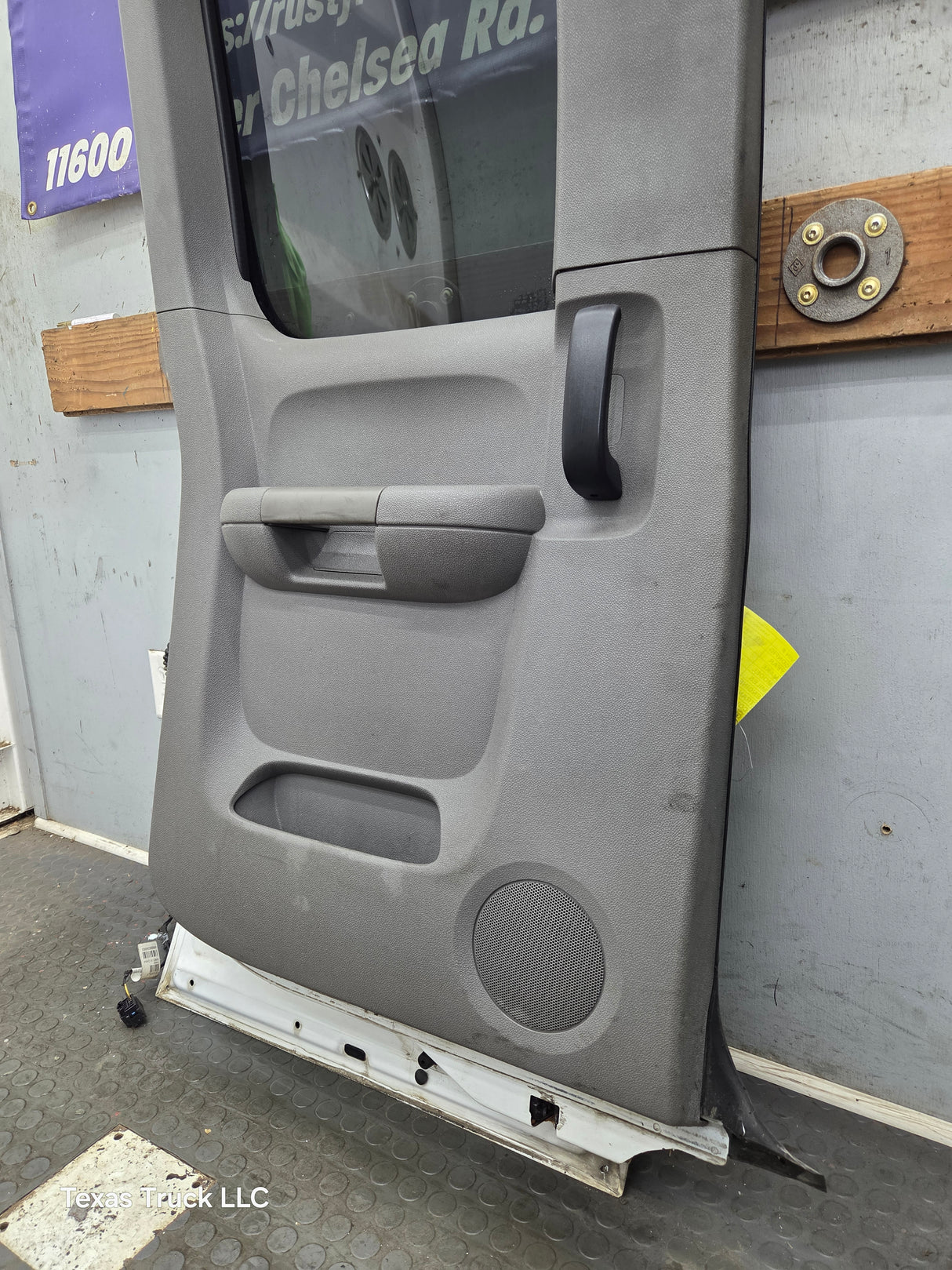 2007-2013 Chevrolet Silverado / GMC Sierra 1500 2500 3500 HD Driver Side Extended Cab LH Rear Door