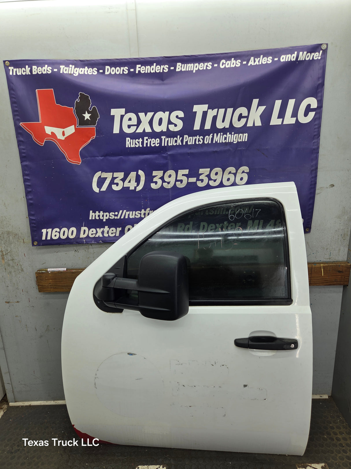 2007-2013 Chevrolet Silverado / GMC Sierra 1500 2500 3500 HD LH Front Driver Side Door