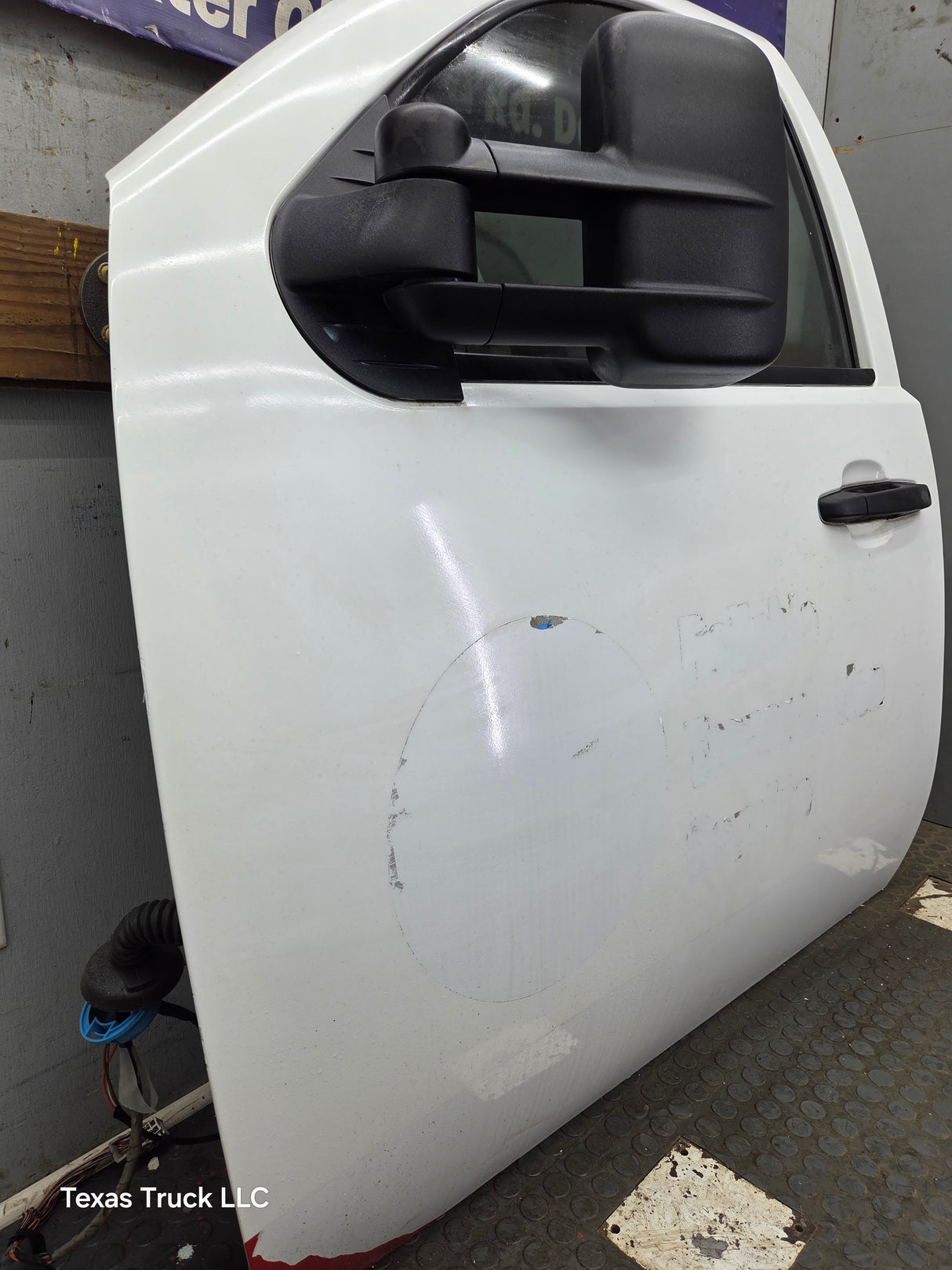 2007-2013 Chevrolet Silverado / GMC Sierra 1500 2500 3500 HD LH Front Driver Side Door
