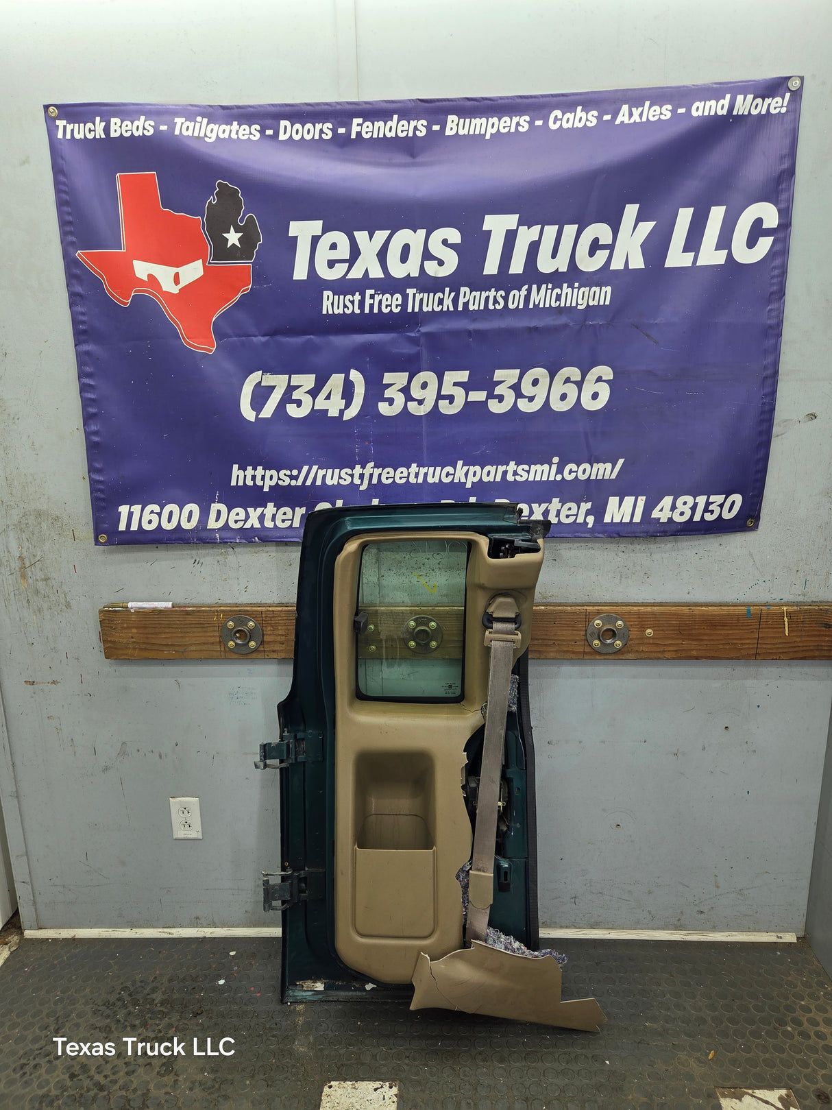 1996-2004 Chevrolet S10 / S15 / GMC Sonoma LH Driver Side Extended Cab Door