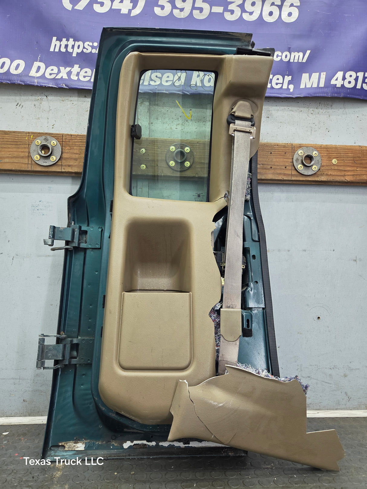 1996-2004 Chevrolet S10 / S15 / GMC Sonoma LH Driver Side Extended Cab Door