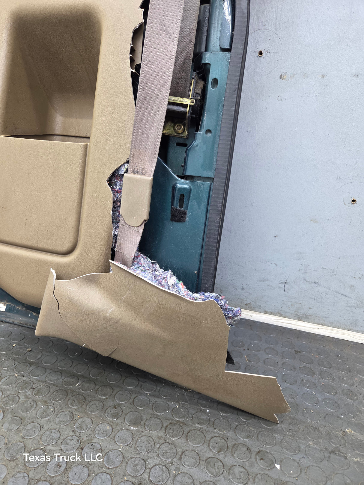 1996-2004 Chevrolet S10 / S15 / GMC Sonoma LH Driver Side Extended Cab Door