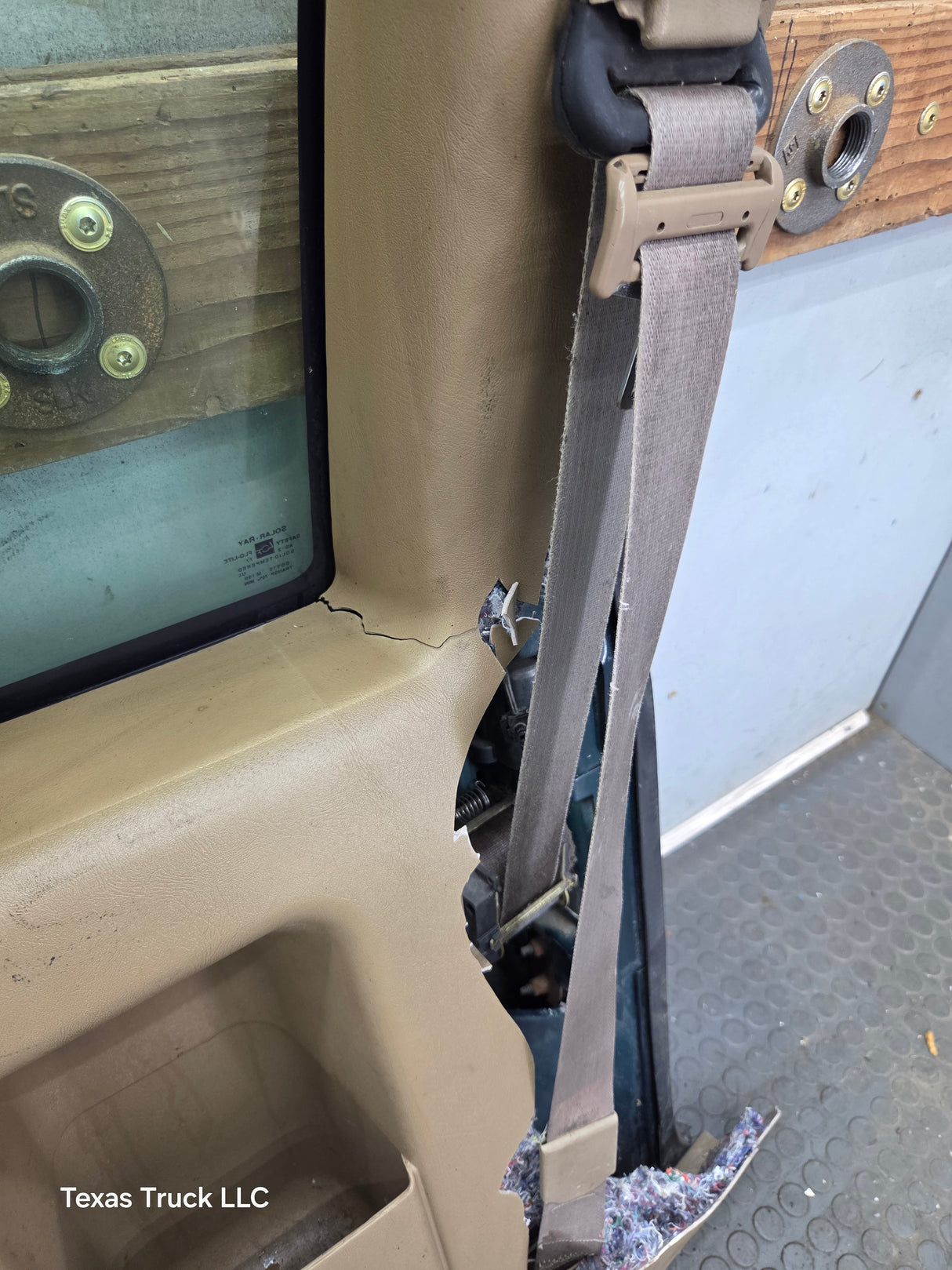 1996-2004 Chevrolet S10 / S15 / GMC Sonoma LH Driver Side Extended Cab Door