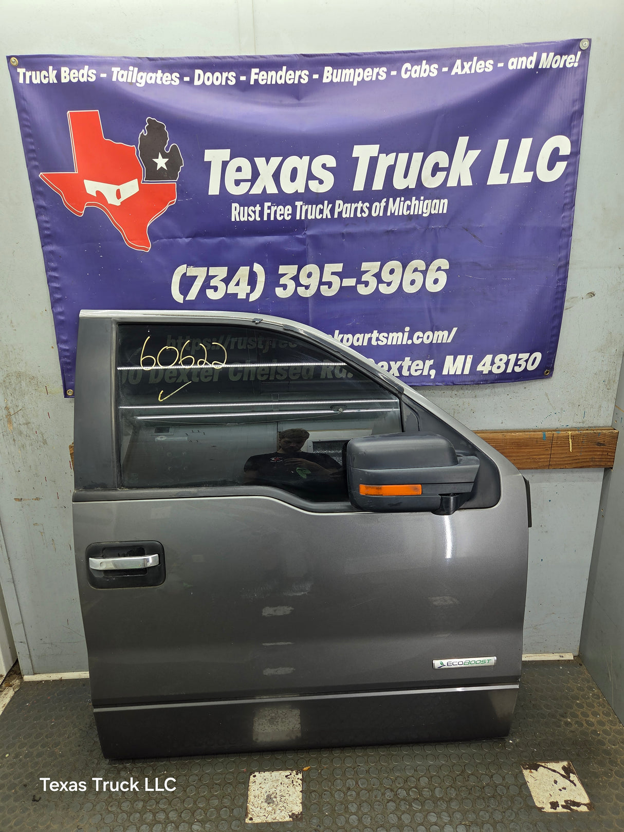 2009-2014 Ford F150 RH Passenger Side Front Door