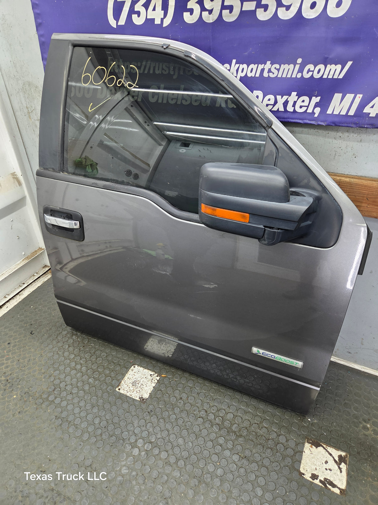 2009-2014 Ford F150 RH Passenger Side Front Door