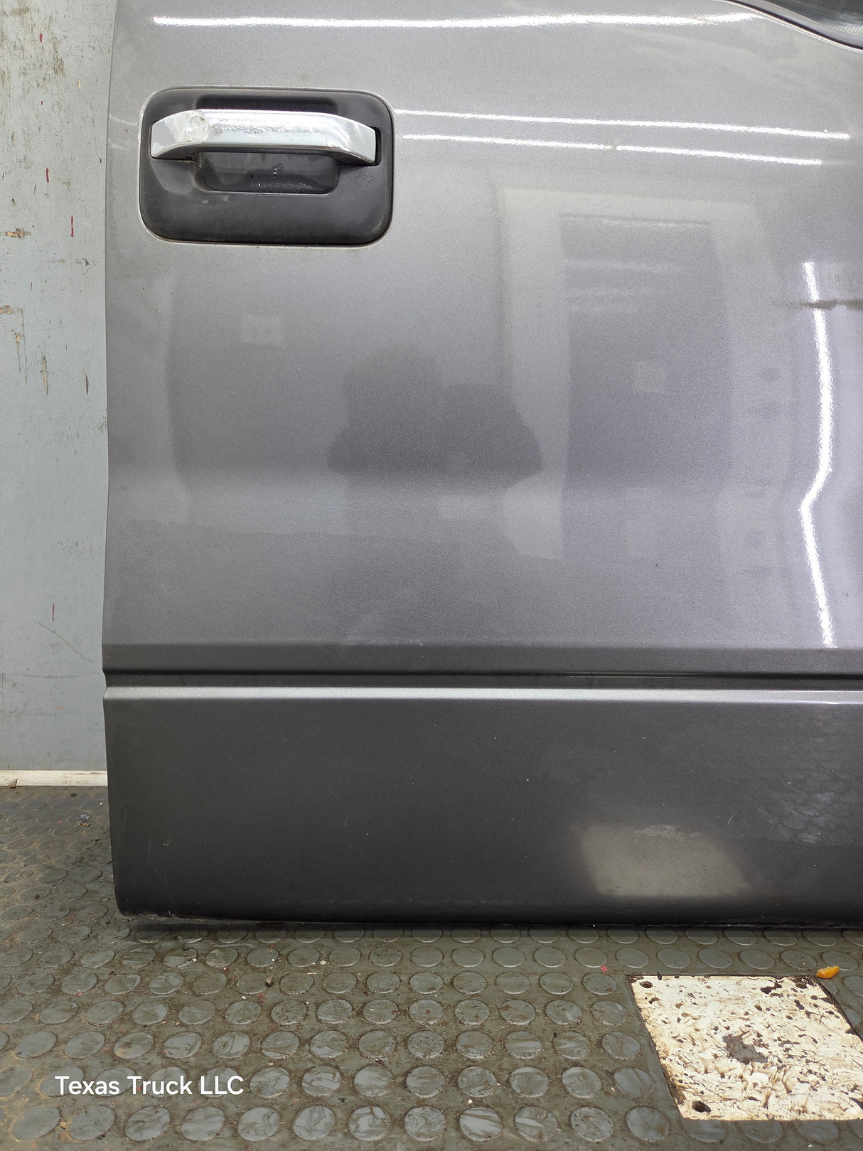 2009-2014 Ford F150 RH Passenger Side Front Door