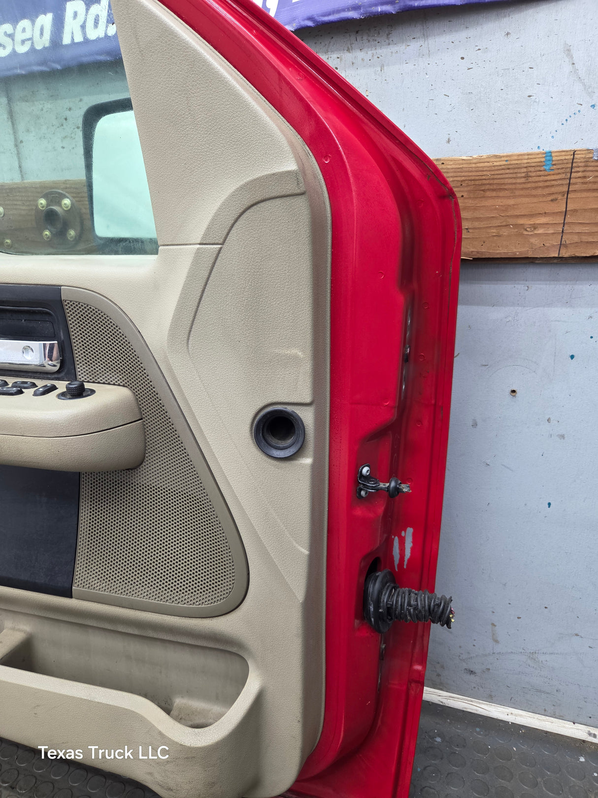 2004-2008 Ford F150 Driver Side Extended/Regular Cab Front Door LH